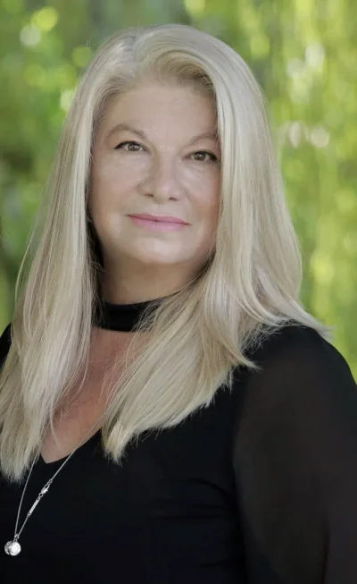 Gillian Ragan — local real estate agent in Perth's southern suburbs